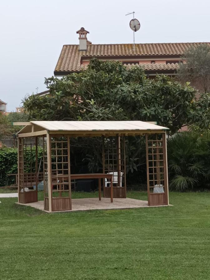 Modular King Suite - Intera Suite Vicino Aeroporto E Fiera Di Roma Fiumicino Exterior foto